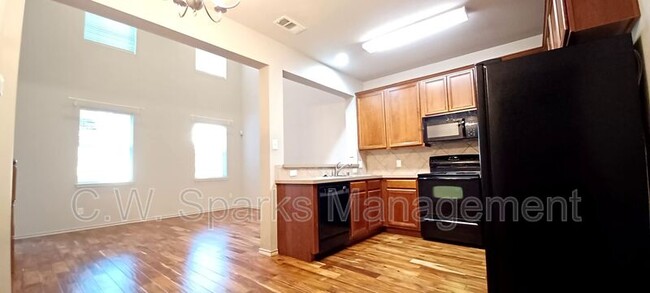 Building Photo - 4051 Kyndra Cir