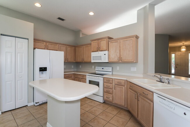 Foto del edificio - 5312 Lexington Dr