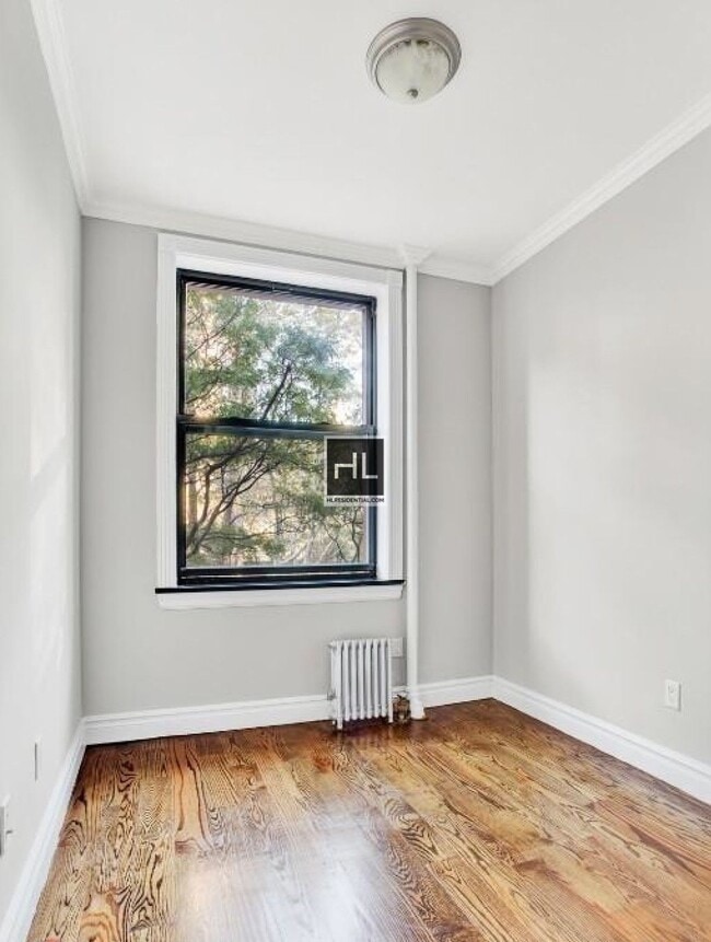 Building Photo - East 35th Street