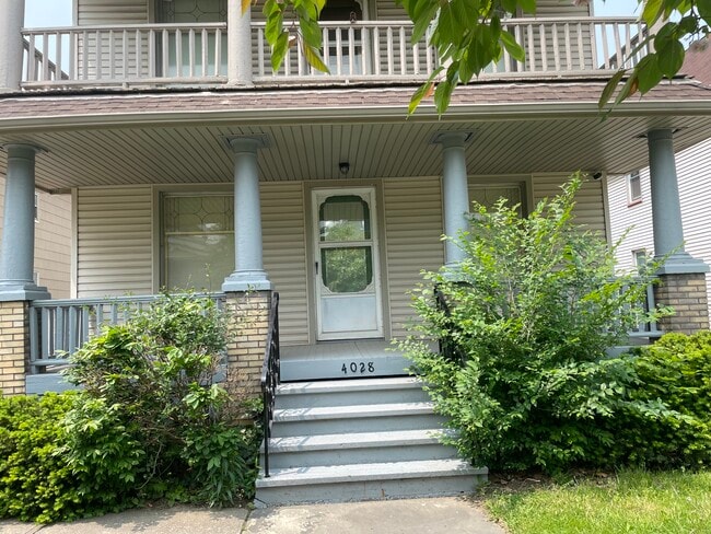 Building Photo - 4028 E 53rd St