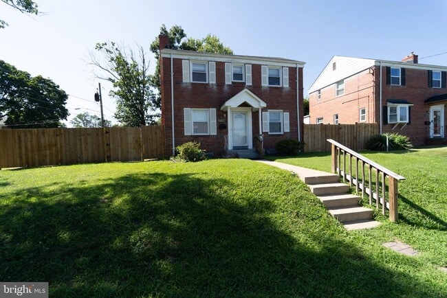 Building Photo - 10022 Lorain Ave