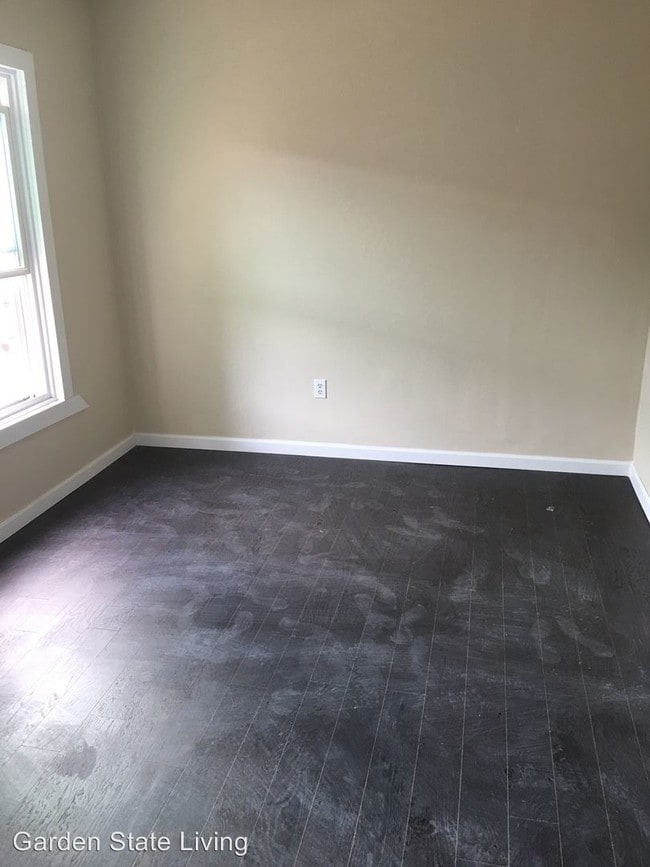 24 Wakeman Ave Unit 2, Newark, NJ 07104 Condo for Rent in Newark, NJ