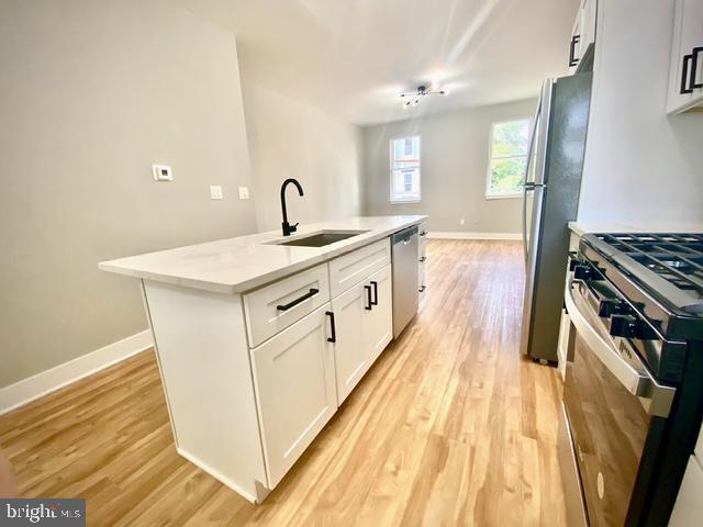 Foto del edificio - 2408 Cecil B. Moore Ave