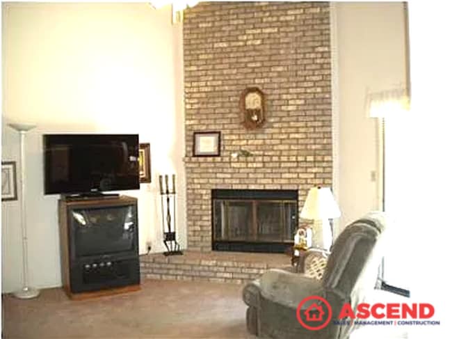 Building Photo - Cozy 3BD/2BA Home in Bakersfield's 93308 — Fireplace & Pets Welcome!