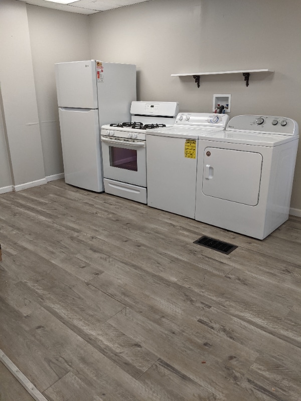 302 W Broadway Unit 1, Fulton, NY 13069 Room for Rent in Fulton, NY