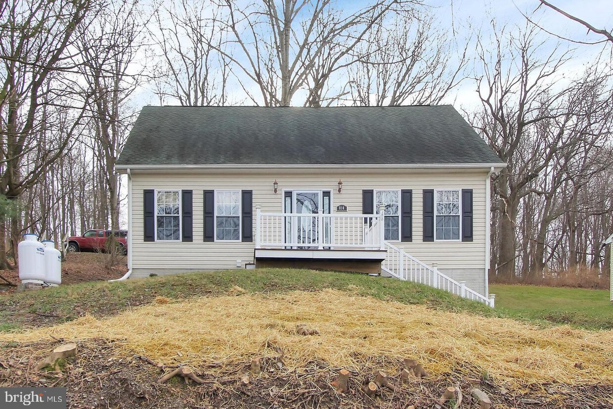 Primary Photo - 814 Chestnut St