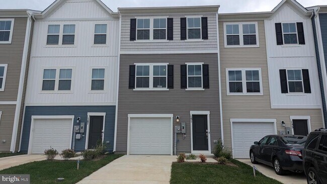 Building Photo - 151 Cooperage Rd