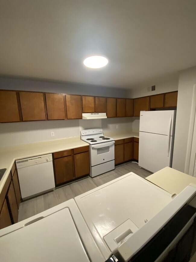 Foto del edificio - 811 66th Ave N