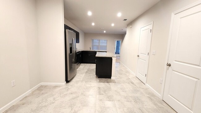 Foto del edificio - 271 Blueberry Ln