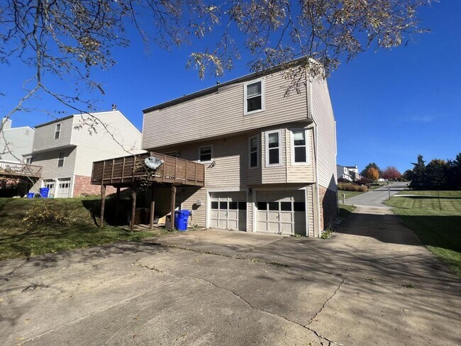 Building Photo - Fox Chase Drive 3537