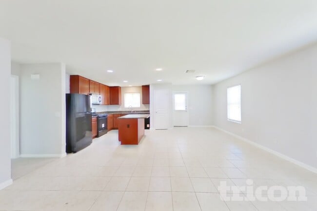 Building Photo - 930 Salado Slough Ln