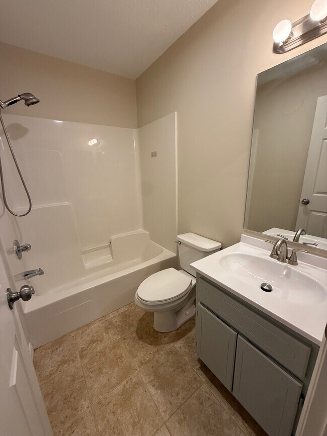 Foto del edificio - 6588 Harbour Blvd