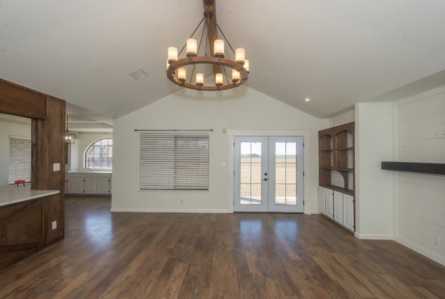 Photo - 430 CR 680 House