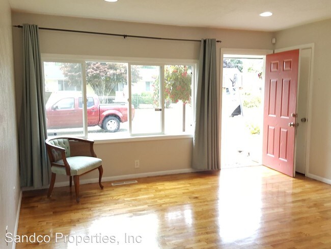 Foto del edificio - 867 Violet Meadow St S