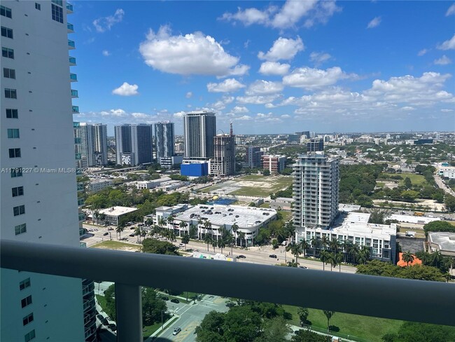 Foto del edificio - 1800 N Bayshore Dr