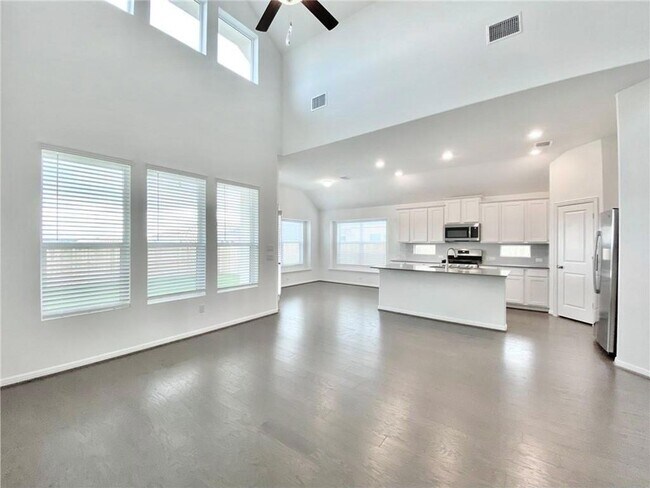 Foto del edificio - 1616 Cobblecrest Ln