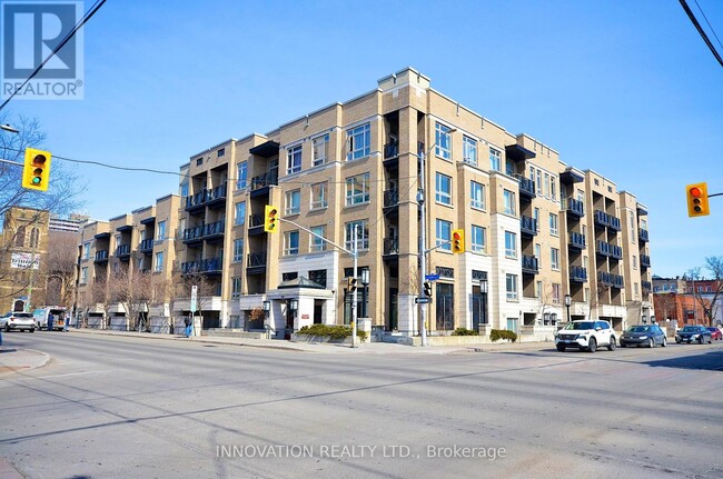 Building Photo - 429-429 Kent St