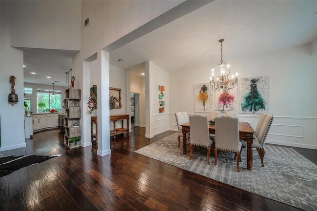 Building Photo - 123 Green Gables Ct