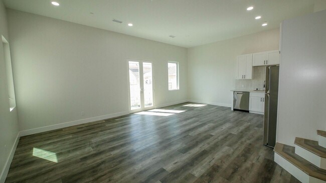 Foto del edificio - 5535-5539 Potomac St.