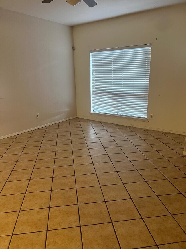 Foto del edificio - 1405 N 15th St