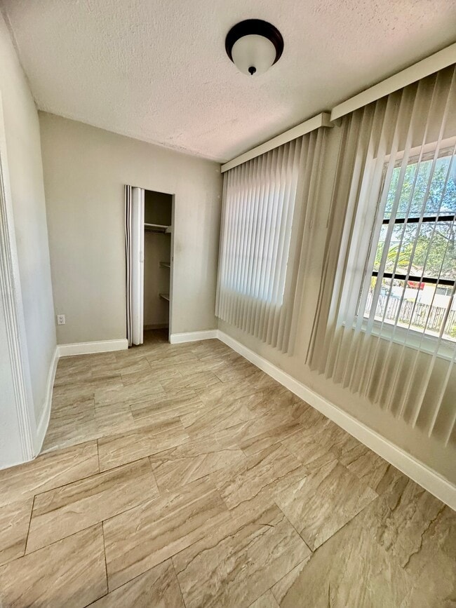 Photo - 921 N 19th Ave Apartment