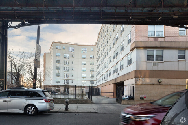 Building Photo - New Lots Plaza Apartments