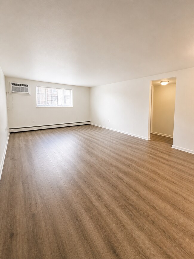 Foto del edificio - Jefferson Trace Apartments 2 Bedroom and 1.5 Bathroom  - Apply Now~