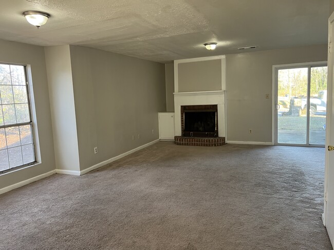 Building Photo - 2644 WMS Grant Reynolds Rd