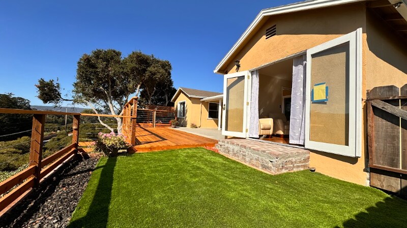 Primary Photo - 950 Portola Dr