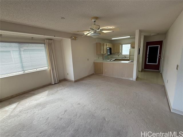 Foto del edificio - 95-1050-1050 Maka?ika?i St