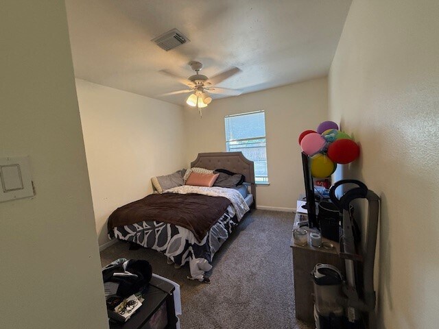 Foto del edificio - 15123 Chasehill Dr