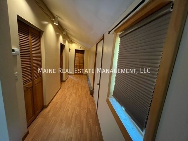 Building Photo - 944 Fuller Rd