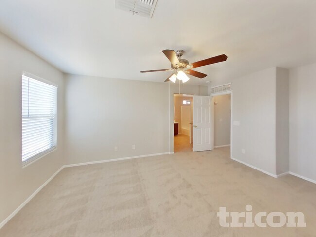 Foto del edificio - 377 E Maddison St