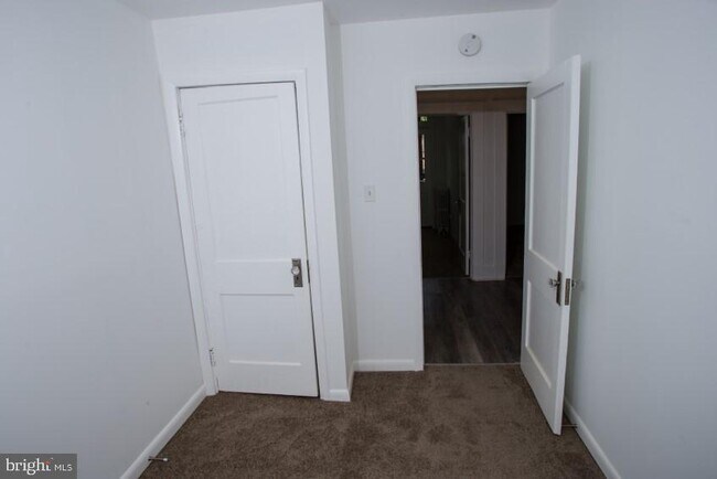 Building Photo - 3507 Holmes Ave