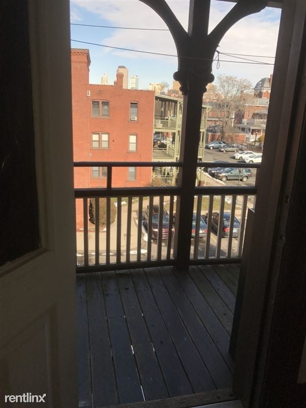 Building Photo - 24 Morris St