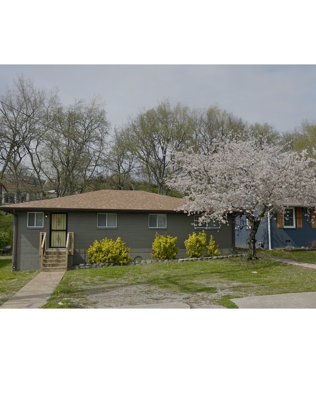 Building Photo - 3316 Clifton Ave