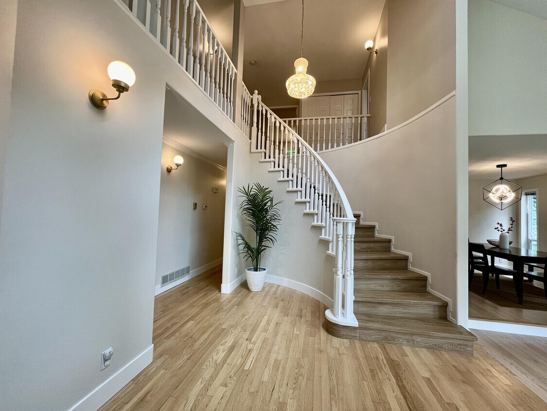 12 Flavelle Dr, Port Moody, BC V3H 4L4 House for Rent in Port Moody