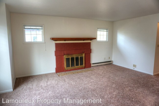 Building Photo - 2023 Grand Ave