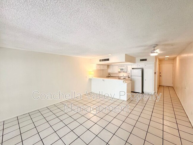 Building Photo - 1655 E Palm Canyon Dr