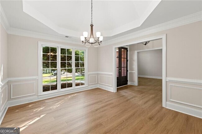 Building Photo - 535 Aston Hall Way