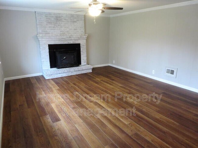 Building Photo - 188 Monticello Dr