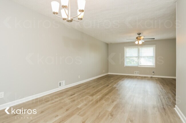 Building Photo - 7064 Stephens Ct.