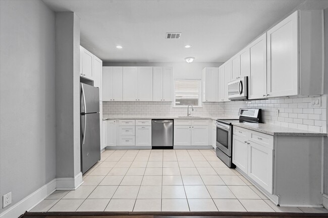 Foto del edificio - 2614 Isabella St