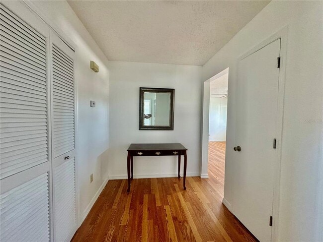 Building Photo - 103 Cardinal Dr