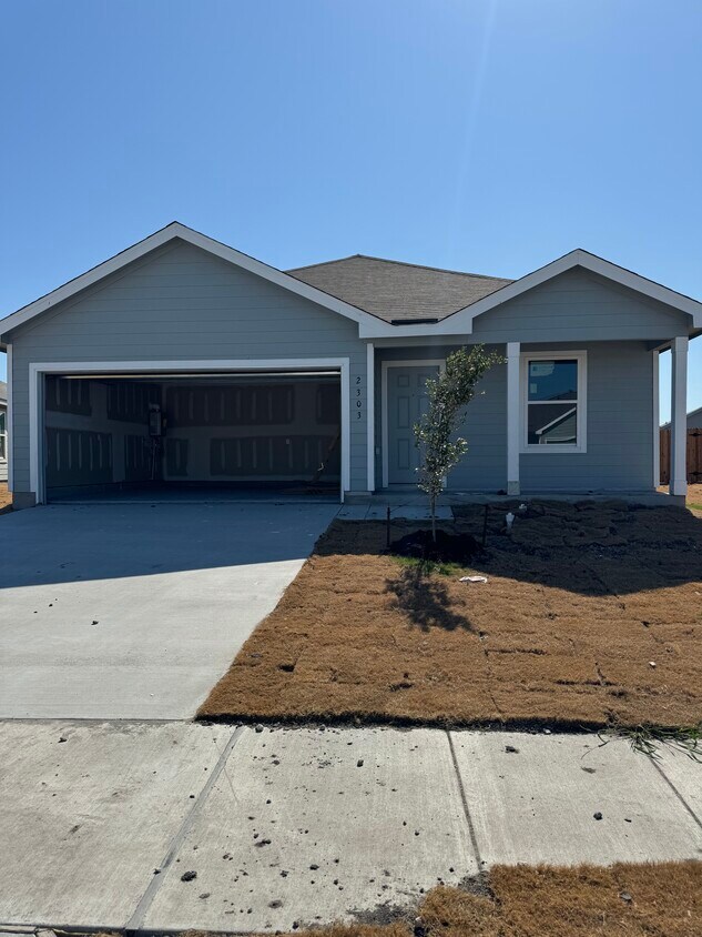 Primary Photo - 2303 Medusa Dr