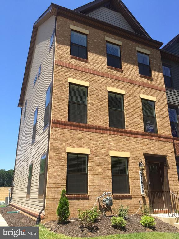 Foto del edificio - 22620 Tate St