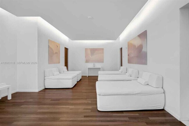 Foto del edificio - 1040 Biscayne Blvd