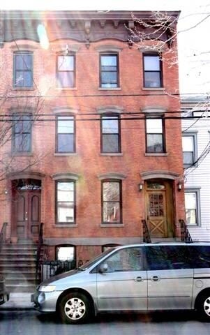 Building Photo - 275 7th St