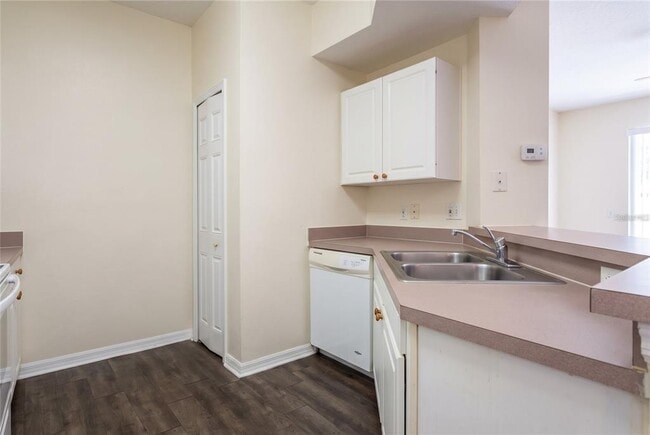 Building Photo - 5500 Metrowest Blvd