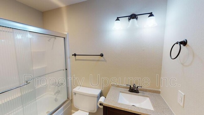 Building Photo - 540 South St